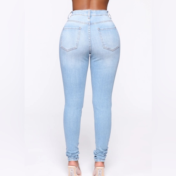 Stylish Light Blue Distressed Women Jeans - Picture 5 of 5